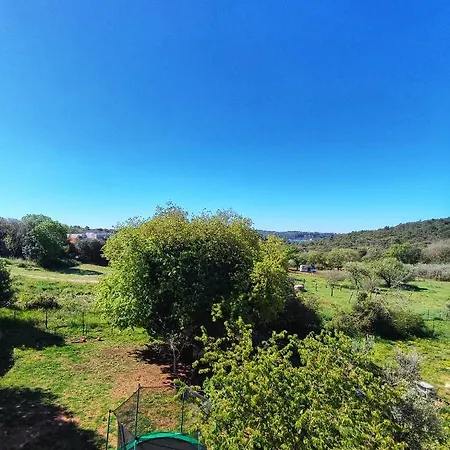 Sa Pogledom Na * Pola