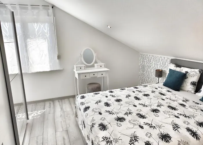 Sa Pogledom Na Apartment *