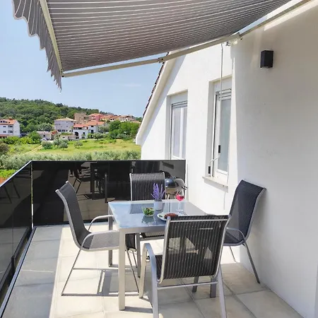 Sa Pogledom Na Apartamento *